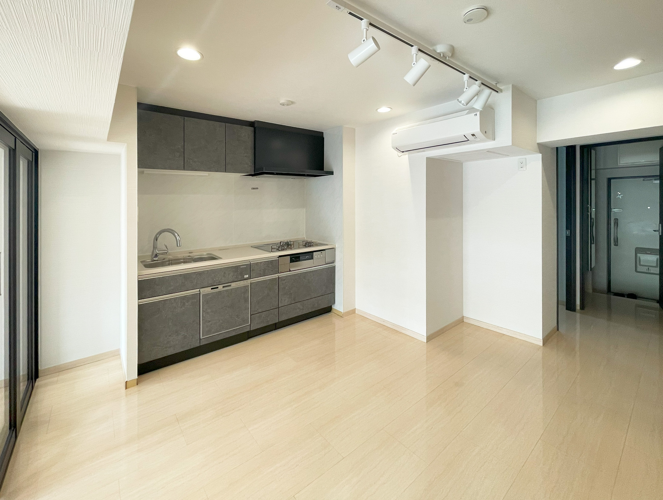 タカシマ志村マンション503号室 リビング