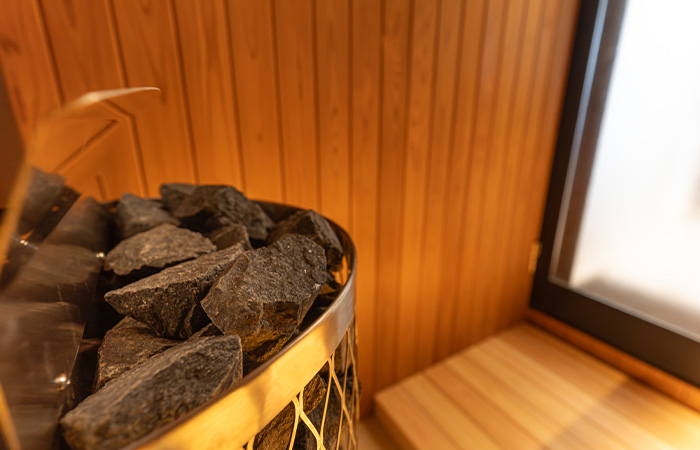 サウナの快感の源泉である「ロウリュ(LÖYLY)」。